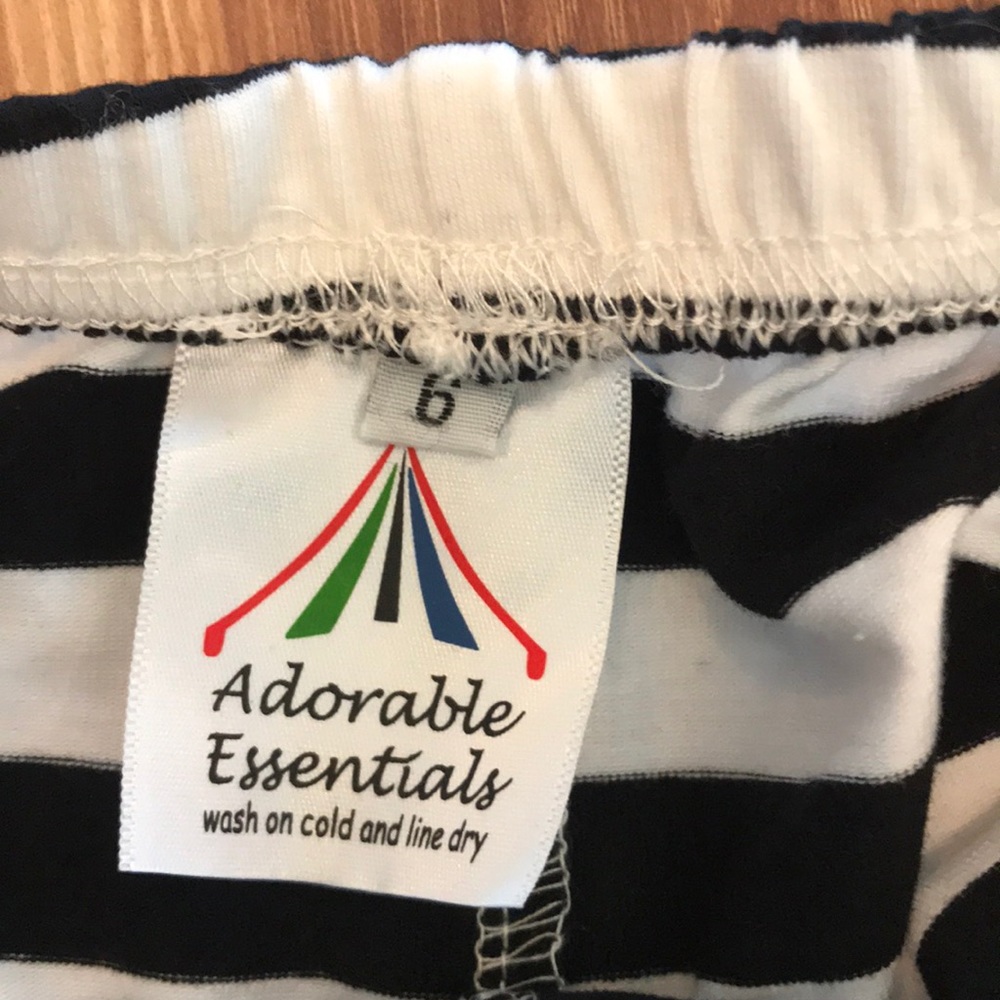 Adorable Essentials pants - Picture 2 of 6